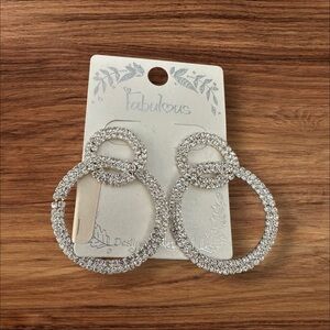 Circle of Love Style Fashion Earrings NWT 1243